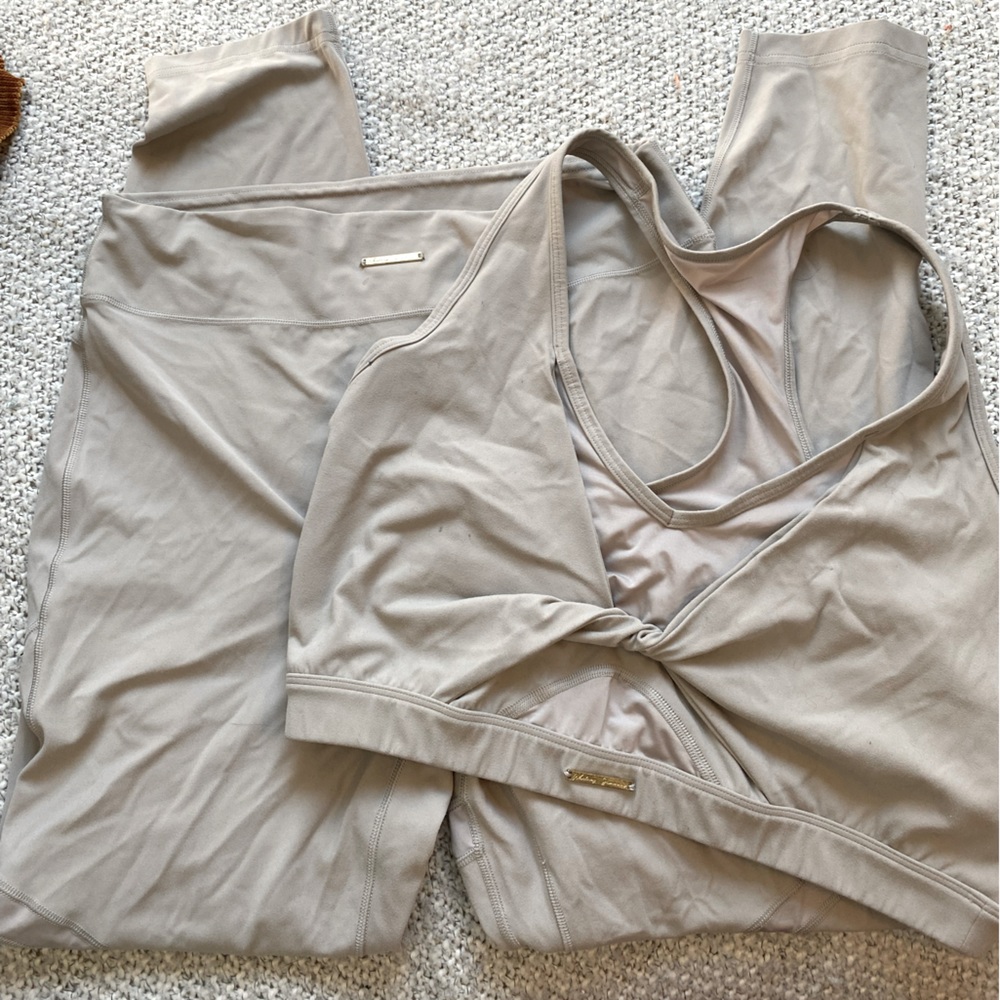 Gymshark Whitney Simmons V3 mink set